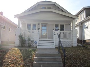 955 S 61st St, West Allis, WI 53214