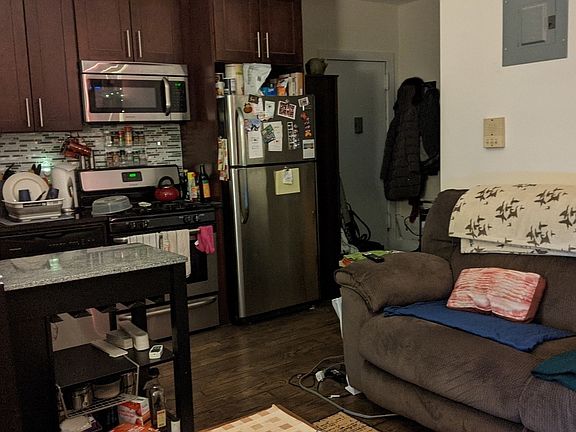 2nd image of 400 W 128th St APT 52A