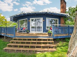 11247 Colony Rd, Pinckney, MI 48169