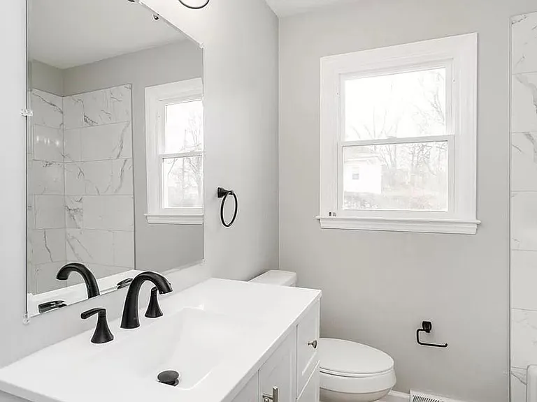 708 Bluford St — Photo 21