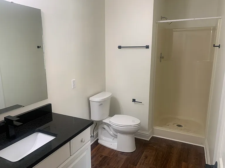 127 Greenwood Dr #8 — Photo 14