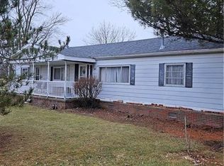 23333 W Edgefield Rd, Genoa, OH 43430