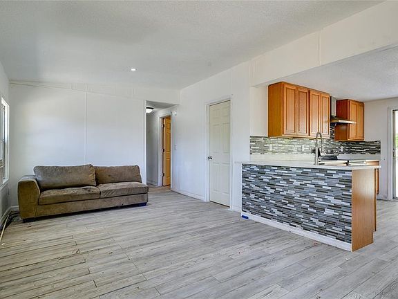 5th image of 12415 Tocci Ln