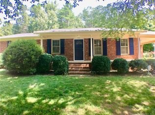 304 Meadowood Cir, Kannapolis, NC 28081