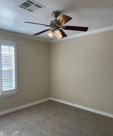 2260 Tierra Alegre Way — Photo 6