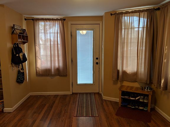 2nd image of 212 N Eads Ave