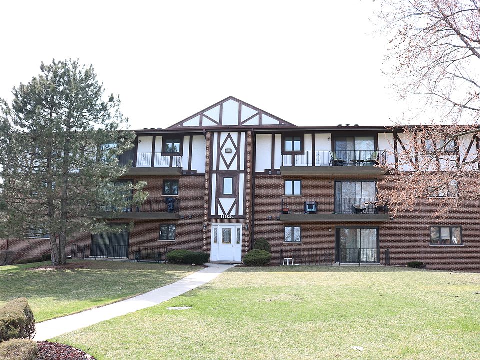 1st image of 11024 S Theresa Cir APT 1A