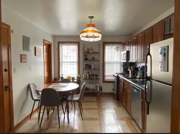 679 5th Avenue image 1 of 4