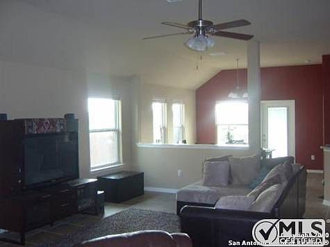 5th image of 216 Bison Ln