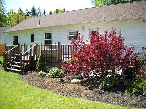 2nd image of 40 Maplewood Dr
