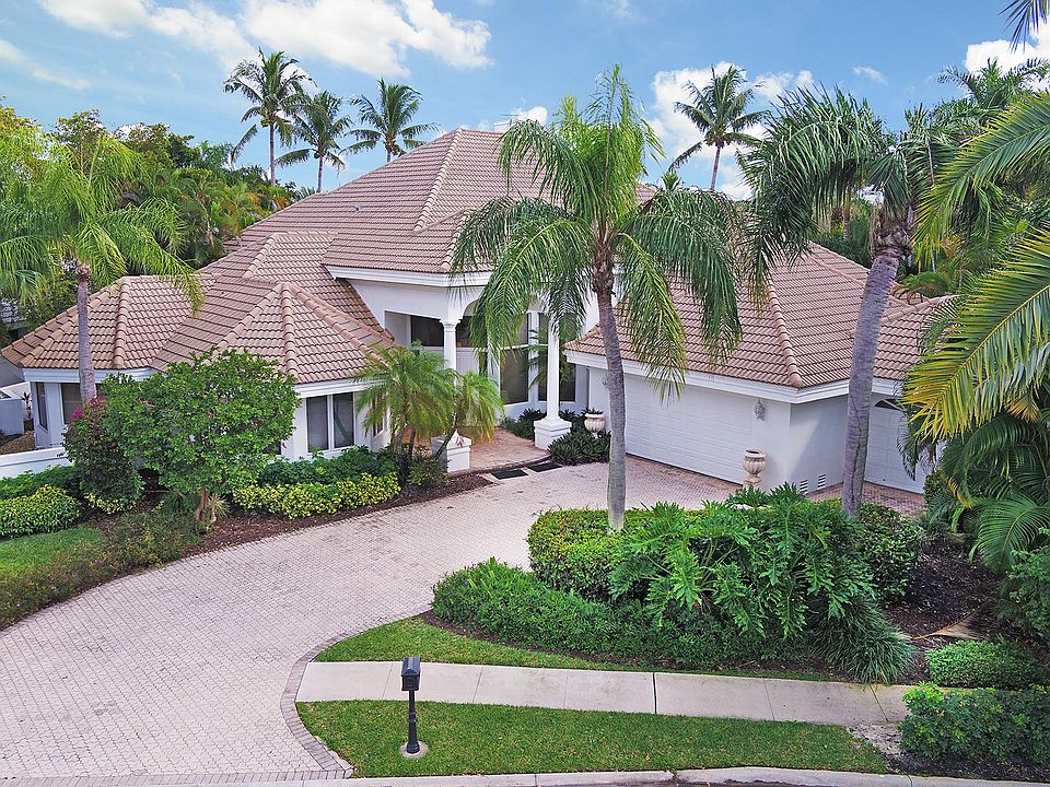 Home For Sale In Boca Grove