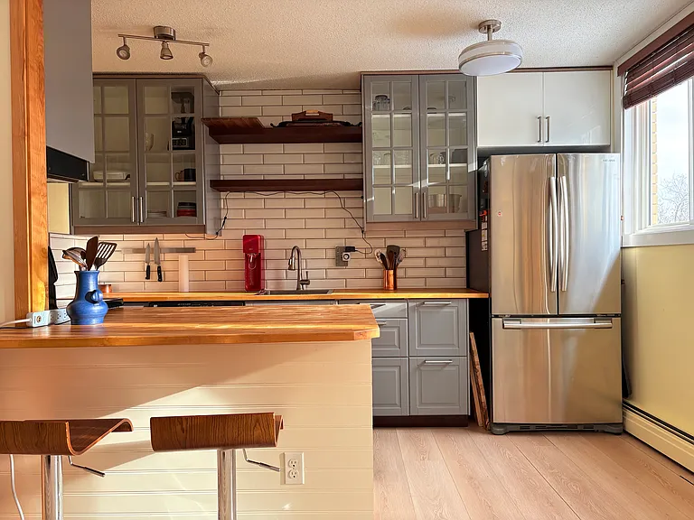 313 20th Ave SW #402 — Photo 22