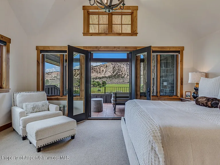 138 Club Lodge Dr — Photo 20