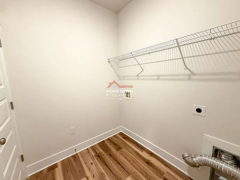 220 Camellia Dr — Photo 30