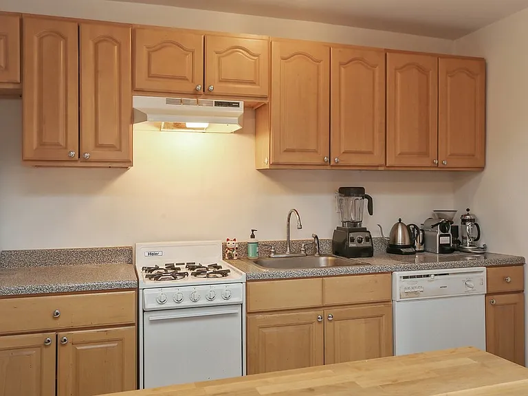 308 W 89th St #3B — Photo 5