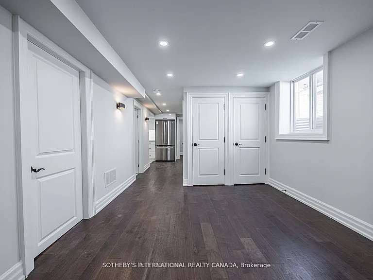 942 Fletcher Valley Cres #BSMNT — Photo 17