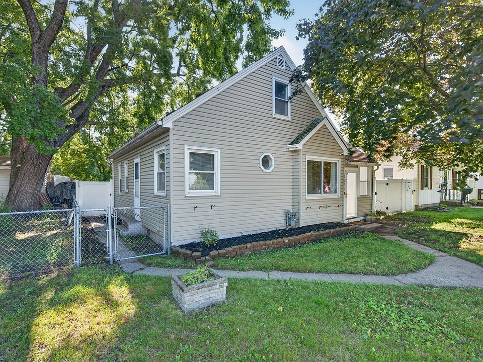 1st image of 1217 7th Ave S