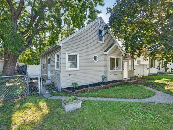 1217 7th Ave S, South Saint Paul, MN 55075