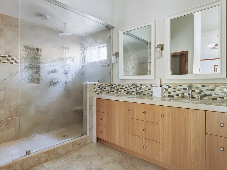 28000 Oakshire Dr — Photo 23