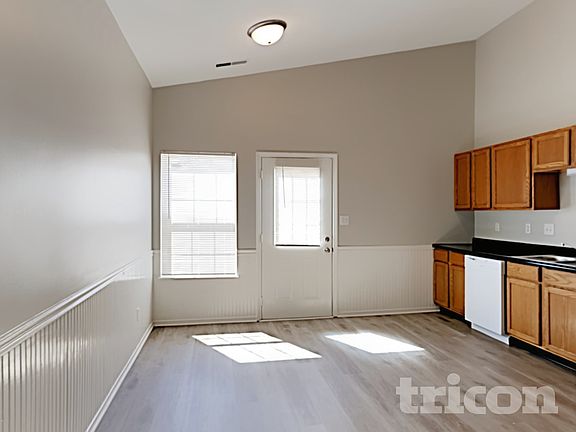 5th image of 4040 Dogwood Ln