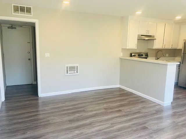829 N Bunker Hill Ave #B — Photo 4