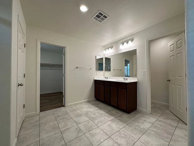 10720 Padua Way — Photo 24