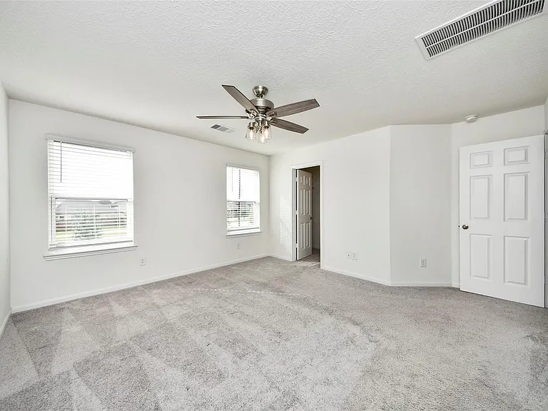2916 Shimmer Edge Dr — Photo 22