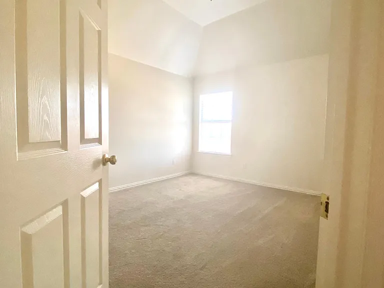 9416 Patagonia Ln — Photo 15