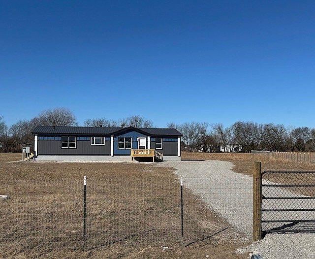 1st image of 8391 Alice Cir