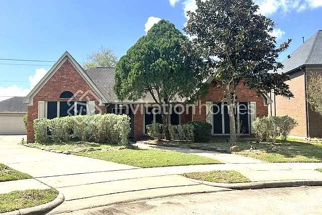 2113 Pleasant Valley Dr