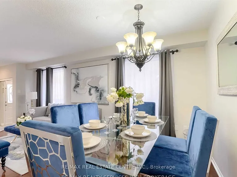 92 Lake Louise Dr #UPPER — Photo 6