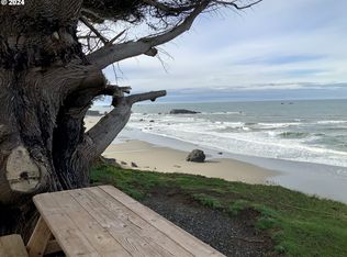 Surfside Dr, Gold Beach, OR 97444