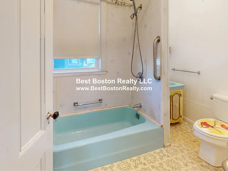 7 Aldie St #1 — Photo 16