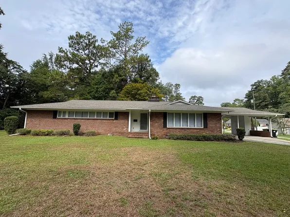 411 N Thompson St, Whiteville, NC 28472