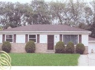 13585 Westminister St, Southgate, MI 48195