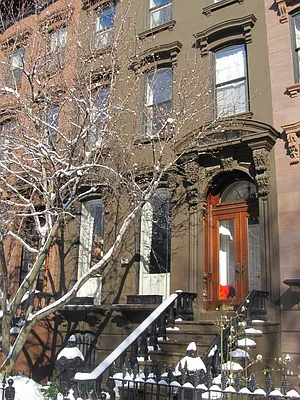 Rented by ZealEstate Group Inc | media 61