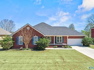 7105 Horse Hollow Dr SE, Owens Cross Roads, AL 35763