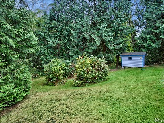 4th image of 14176 Woodcrest Loop NW