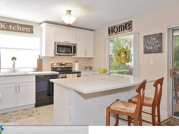 2nd image of 6010 NW 44th Ln