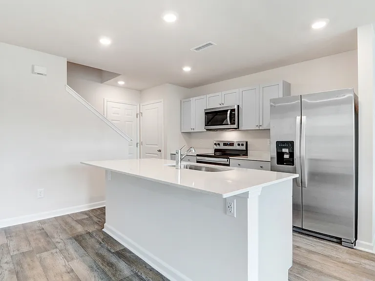 156 Seymour Village Dr #1 — Photo 9