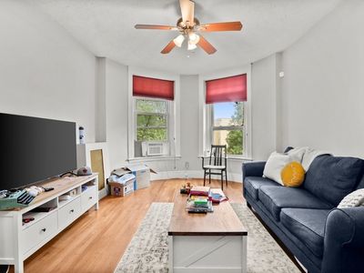 32 Winchester St APT 4, Brookline, MA, 02446