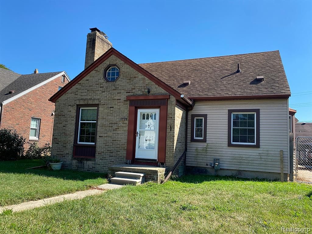 1721 Ash St, Wyandotte, MI 48192 Zillow