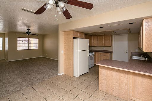 3rd image of 2800 Jamaica Blvd S APT B