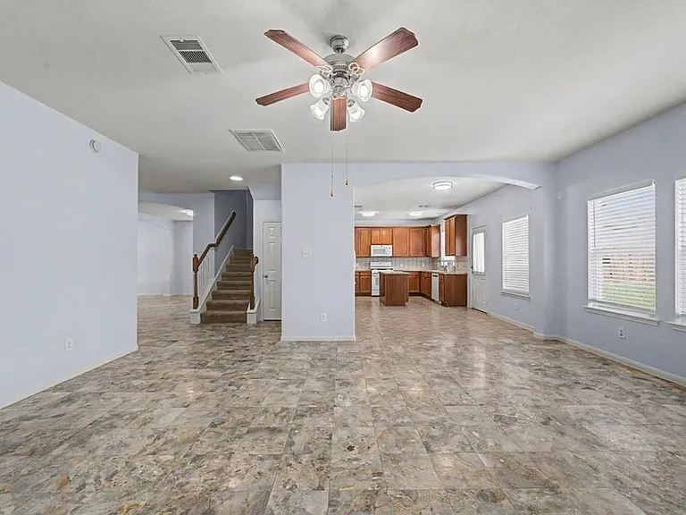 9519 Arrowhead Terrace Ln — Photo 5