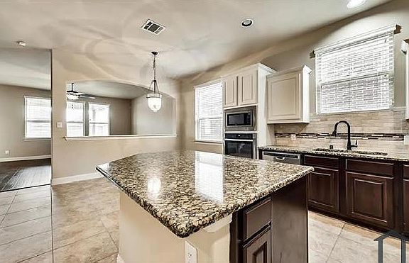 5th image of 4712 Whitehall Ct