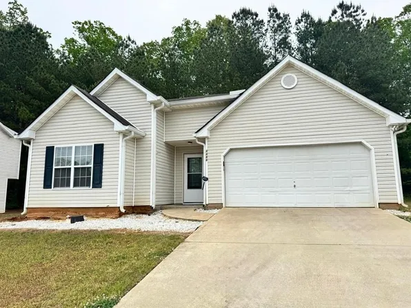 4488 James Wade Dr, Snellville, GA 30039