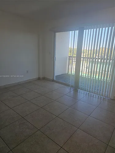 2647 NW 25th Ave Photo 1