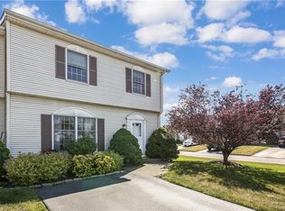 2 Strack Ct, West Haverstraw, NY 10993