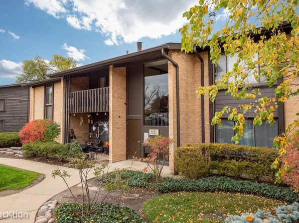 6157 Knoll Way Dr APT 103, Willowbrook, IL 60527
