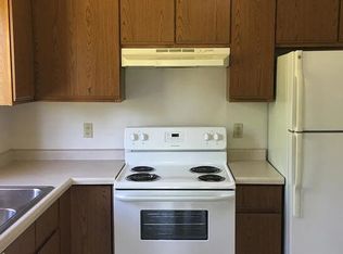 11098 Thrush St NW, Coon Rapids, MN 55433